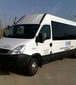 Noleggio con conducente Shuttle Service